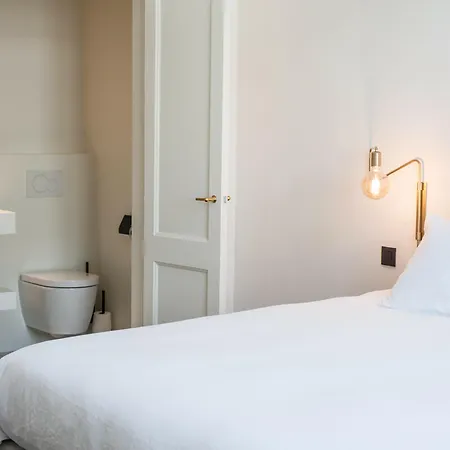 Bed & Breakfast B'guest Sleep & Retreat