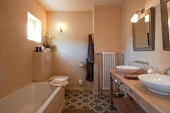 Bed & Breakfast B'guest Sleep & Retreat
