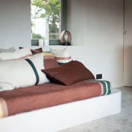 B'guest Sleep & Retreat Bed & Breakfast Bruges
