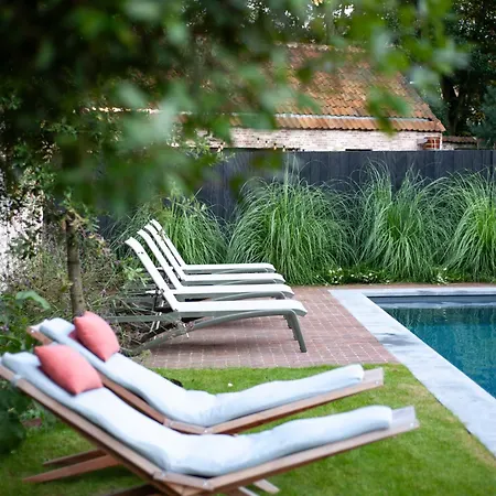 B'guest Sleep & Retreat Bed & Breakfast